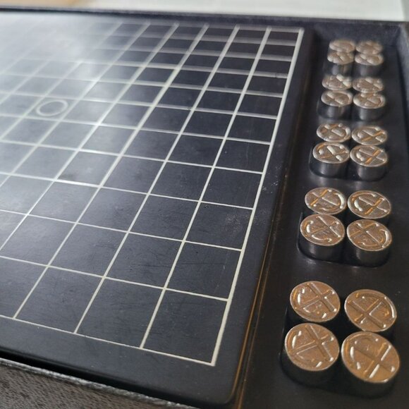 Break Thru 1965 The Double Strategy Game of Evasion or Capture Book Shelf - Picture 7 of 15